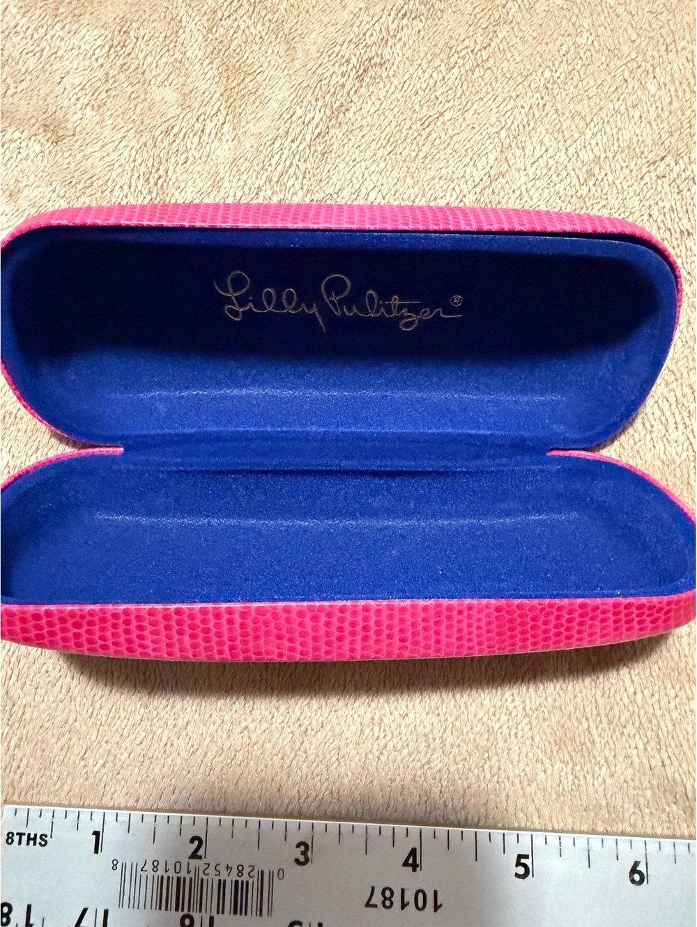 Lilly Pulitzer hot pink clamshell eyeglass case textured surface gold logo Blue